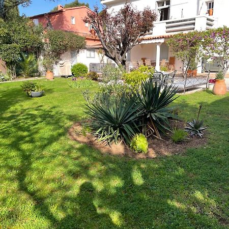 Appartement Rez De Villa Proche Port Et Plages De Sanary Luaran gambar