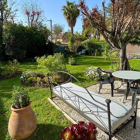 Appartement Rez De Villa Proche Port Et Plages De Sanary Luaran gambar