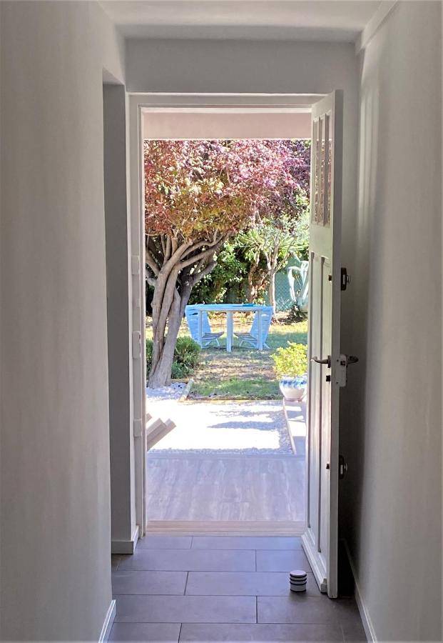 Appartement Rez De Villa Proche Port Et Plages De Sanary Luaran gambar