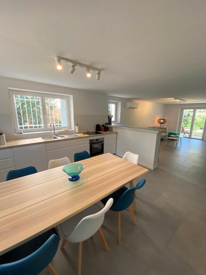 Appartement Rez De Villa Proche Port Et Plages De Sanary Luaran gambar