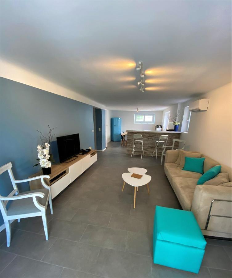 Appartement Rez De Villa Proche Port Et Plages De Sanary Luaran gambar