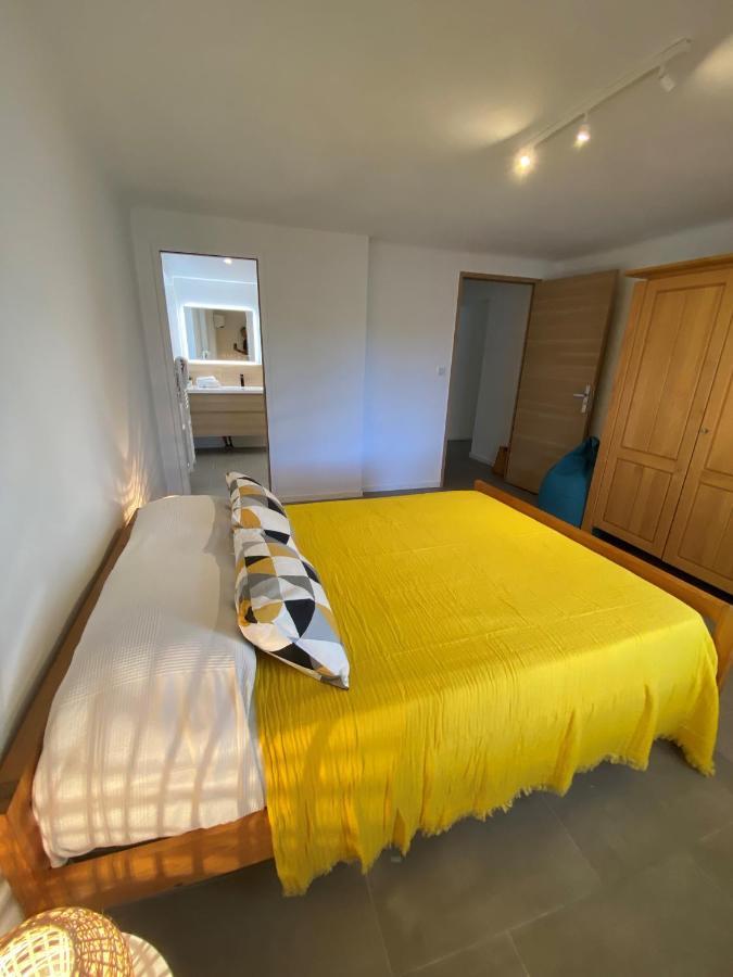 Appartement Rez De Villa Proche Port Et Plages De Sanary Luaran gambar