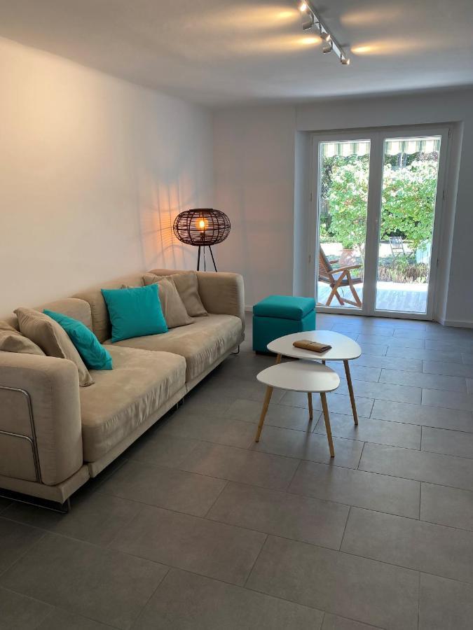 Appartement Rez De Villa Proche Port Et Plages De Sanary Luaran gambar
