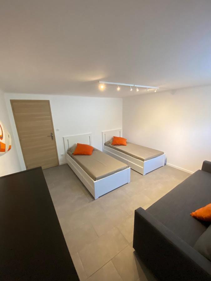 Appartement Rez De Villa Proche Port Et Plages De Sanary Luaran gambar