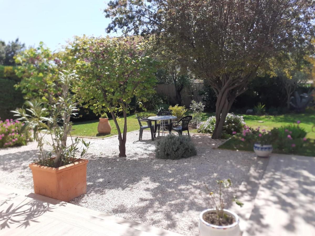 Appartement Rez De Villa Proche Port Et Plages De Sanary Luaran gambar