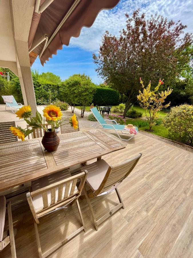 Appartement Rez De Villa Proche Port Et Plages De Sanary Luaran gambar