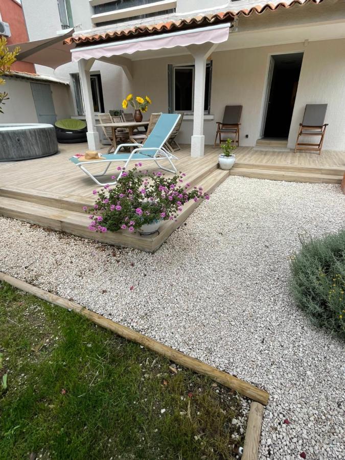 Appartement Rez De Villa Proche Port Et Plages De Sanary Luaran gambar